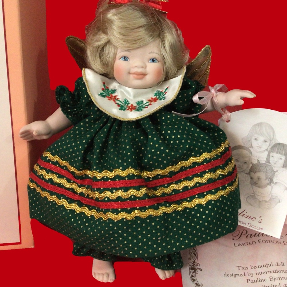 PAULINE BJONNES JACOBSEN DOLL NOEL CHRISTMAS LIMITED EDITION OF 2000 MADE.